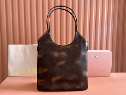 2025 latest mi*mi* handbag