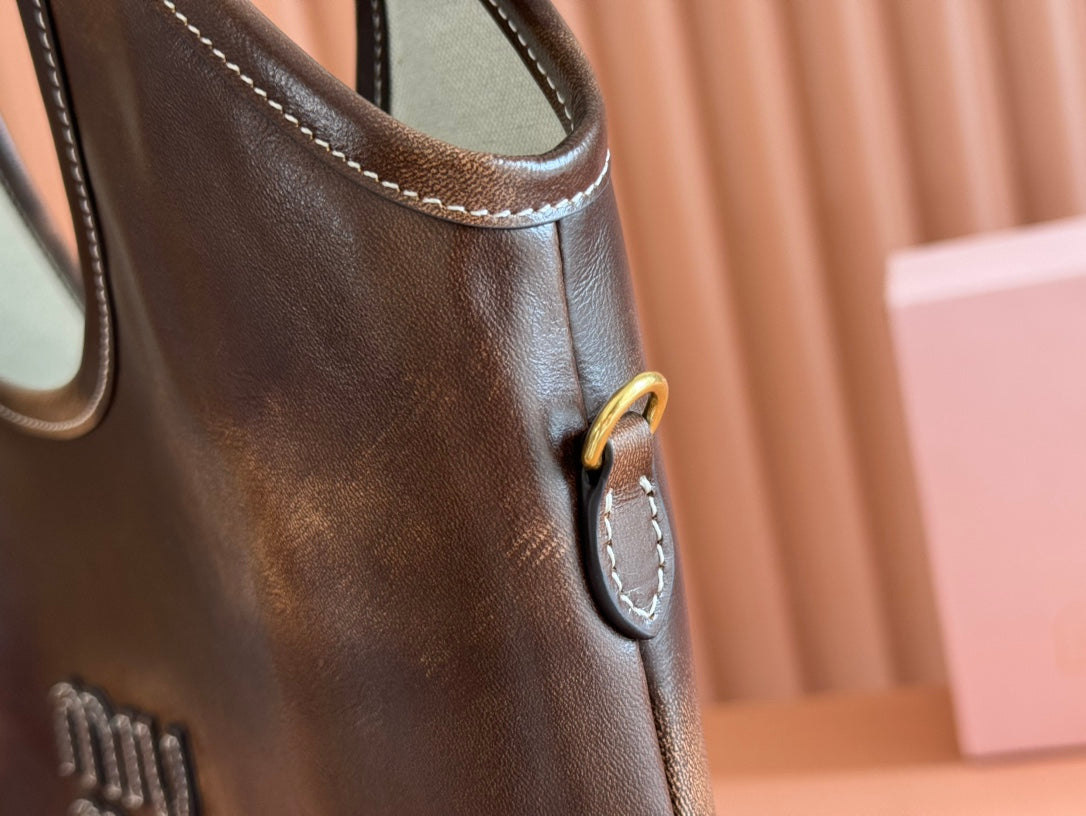 2025 latest mi*mi* handbag