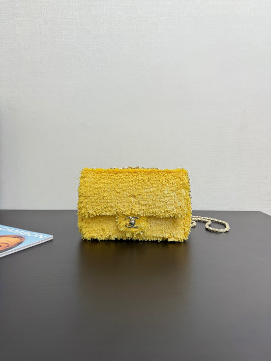 C* New Arrival Sequined CF Flap Bag