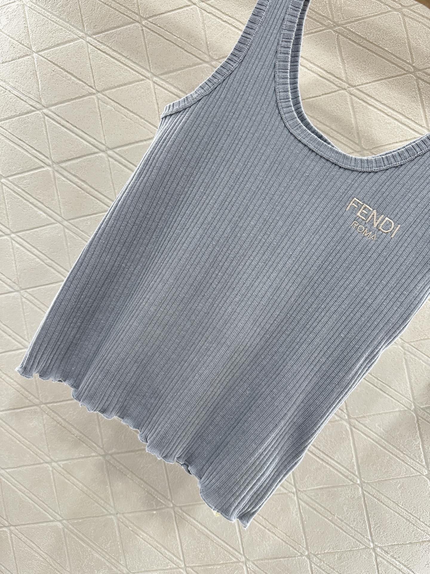 F*♥2025 new product Knitted vest