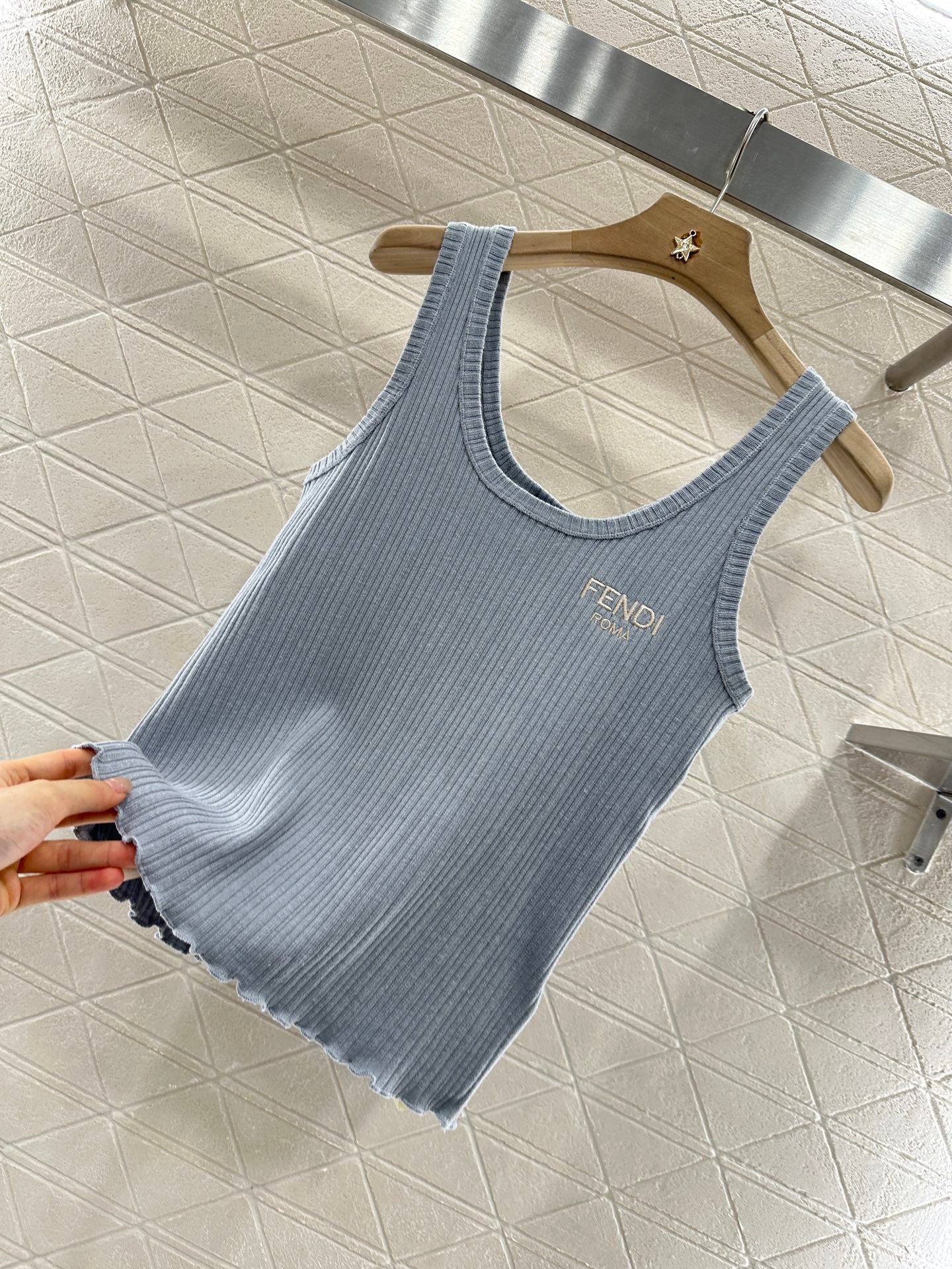 F*♥2025 new product Knitted vest