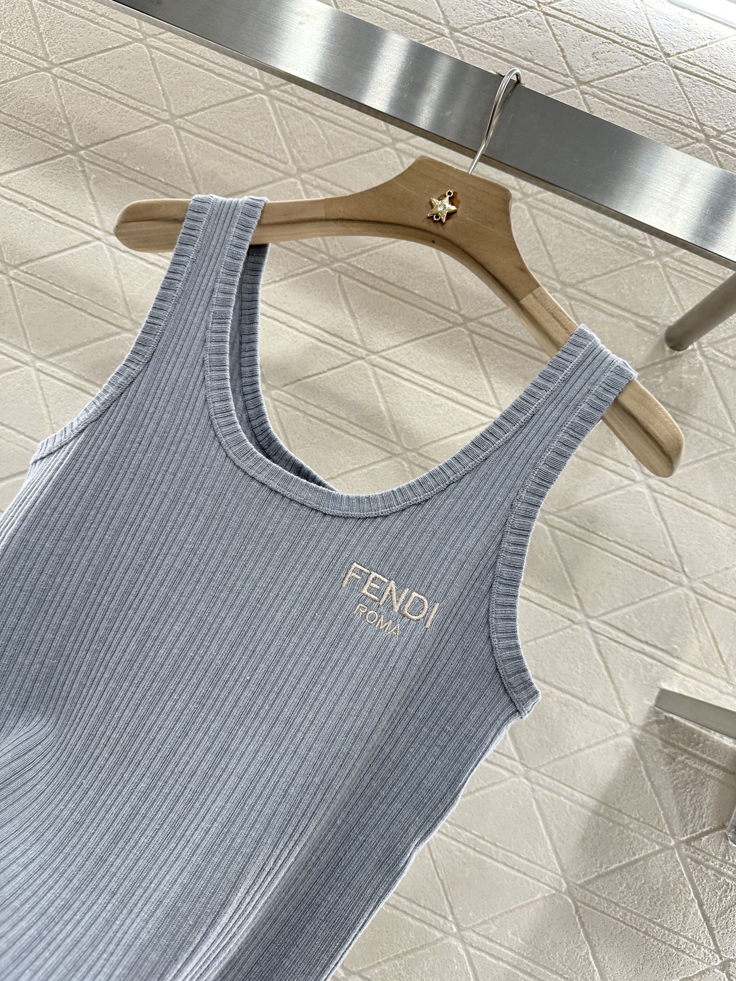 F*♥2025 new product Knitted vest