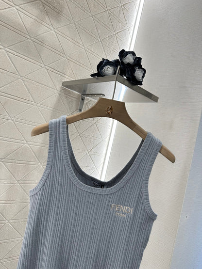 F*♥2025 new product Knitted vest