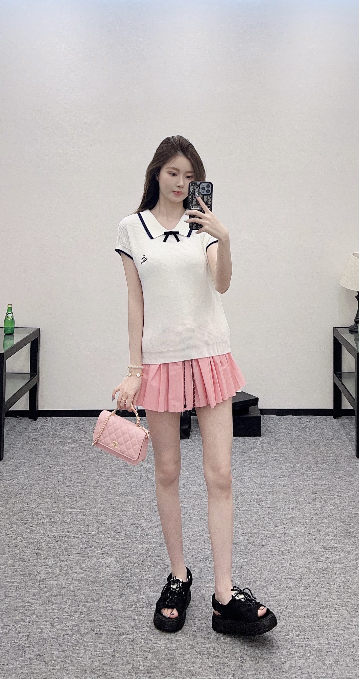V*♥2025 new products Knitted short sleeves