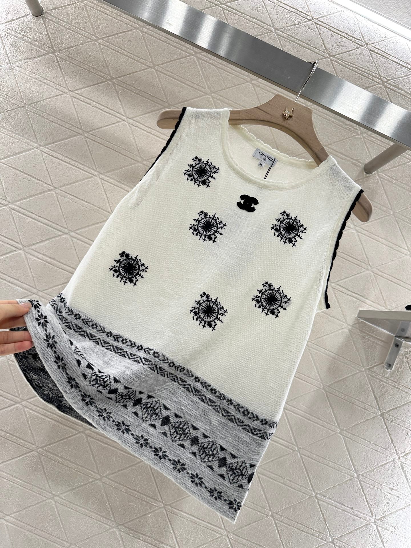 C*♥2025 new product Embroidered vest