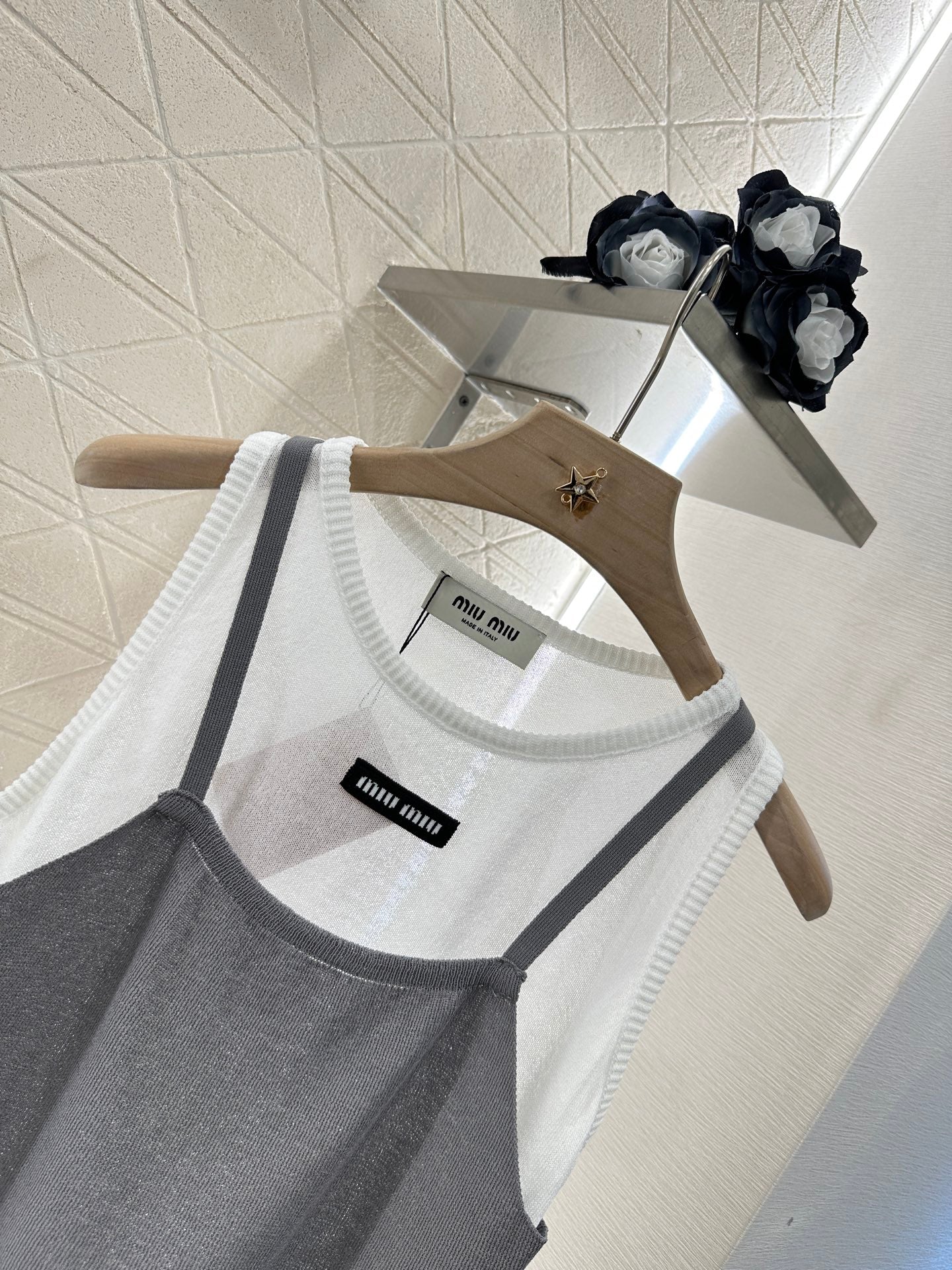 Mi*mi*♥2025 new product Fake two-piece vest
