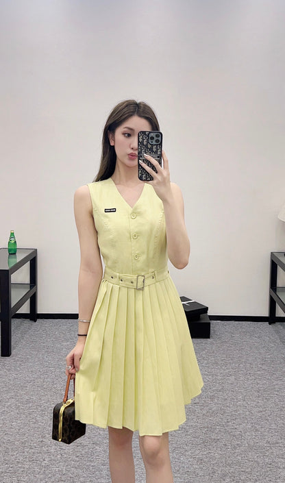 Mi*mi*♥2025 new product Belt pleated vest dress