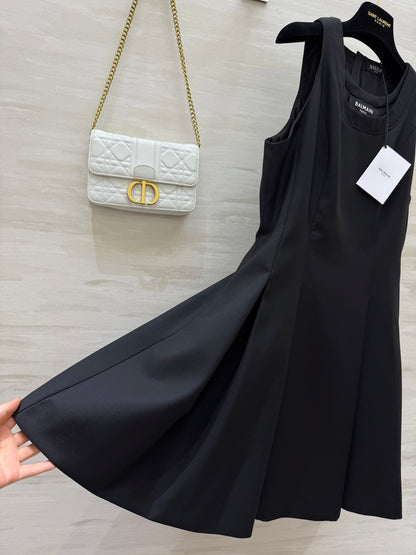 B*♥2025 New Arrivals Sleeveless Dress with Logo
