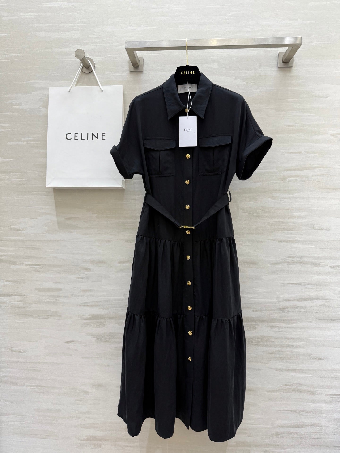 C*♥2025 new gold button lapel waisted dress