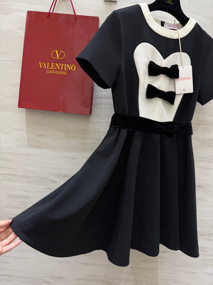 V*♡²⁵Retro palace style bow dress