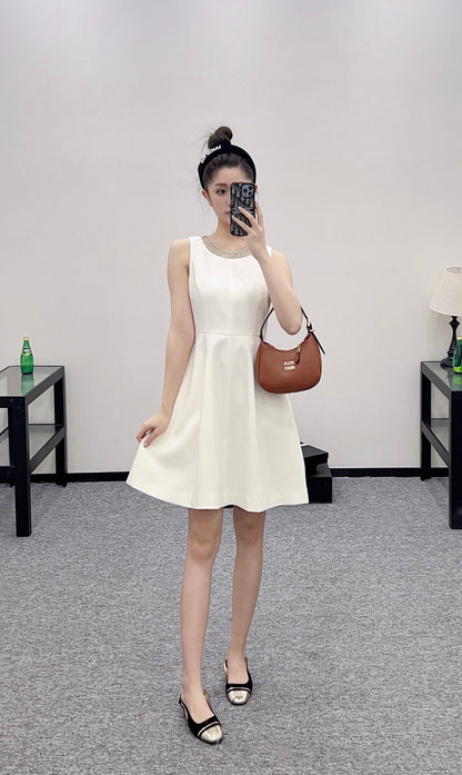 D*♥2025 new products Beaded sleeveless dress）