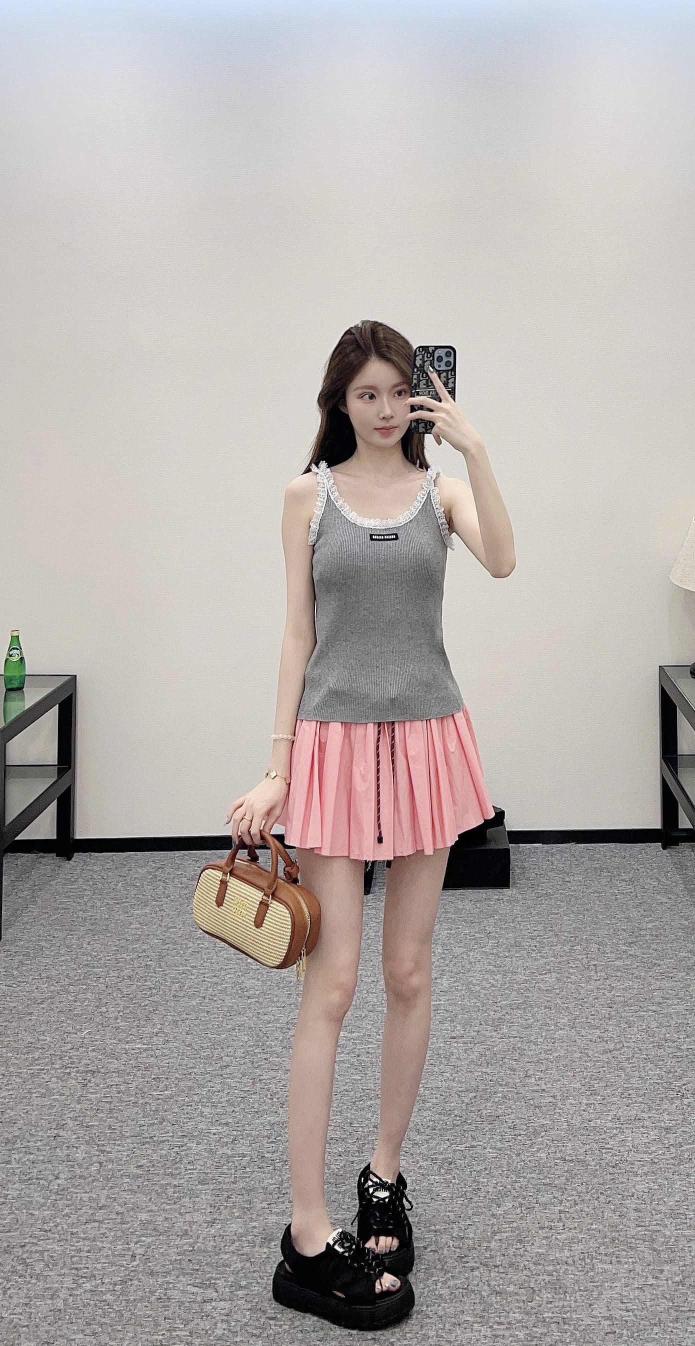 Mi*mi*♥2025 new product Lace vest