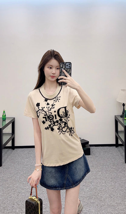 D*♥2025 new products Embroidered short sleeves