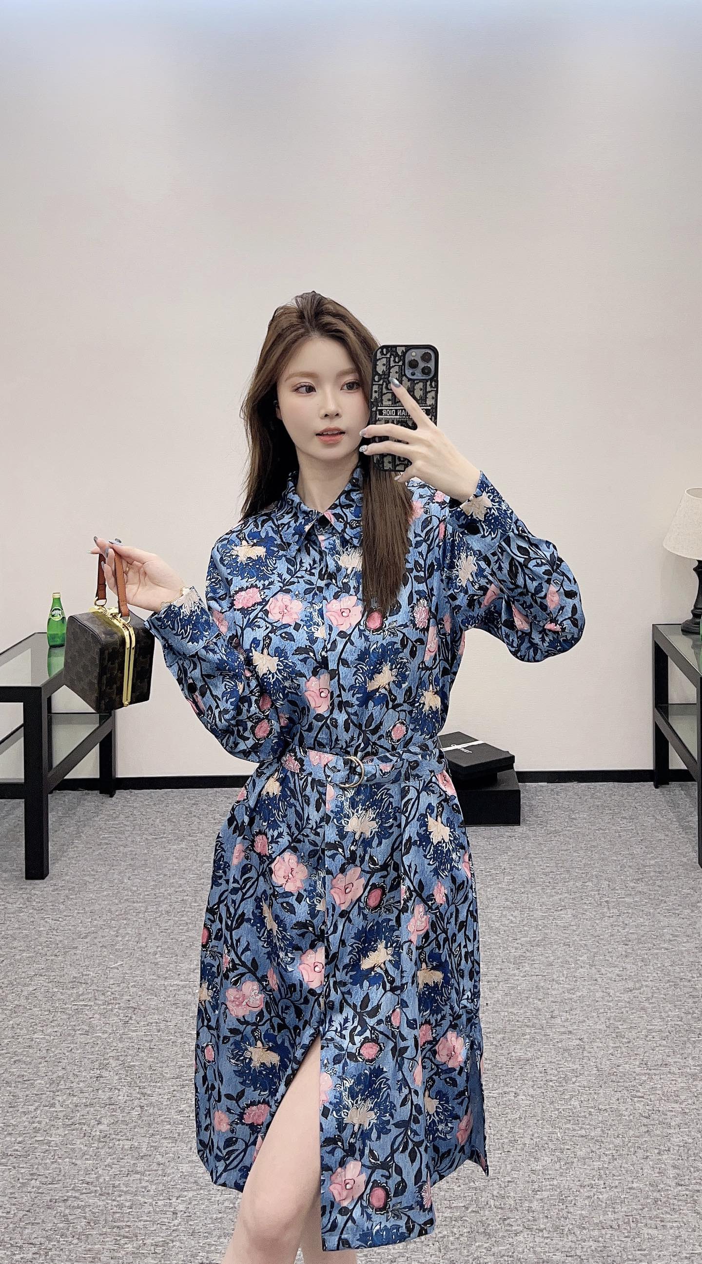 Louis *♥2025 new products Belt shirt dress