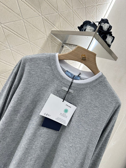 P*♥New arrival Round neck long sleeves