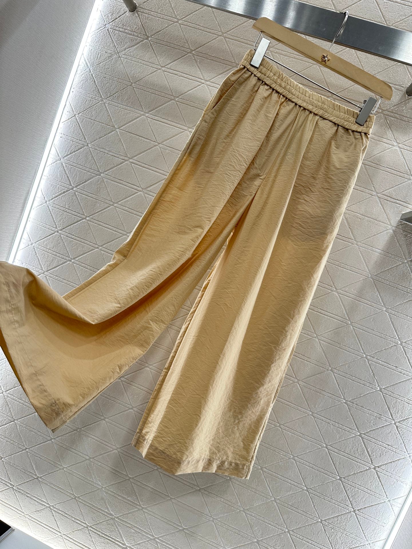 L*♥2025 new products Cropped pants