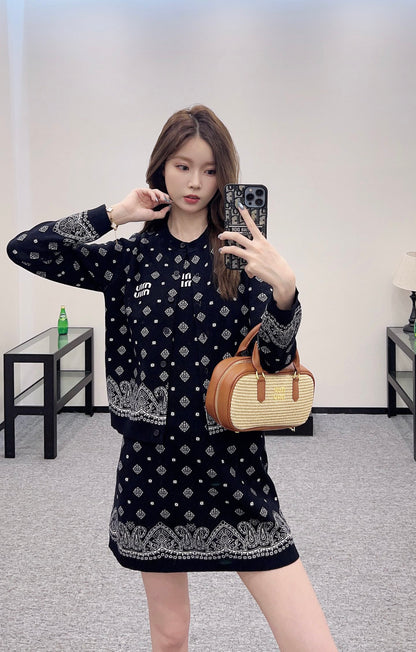 Mi*mi*♥2025 new product Knitted long-sleeved cardigan