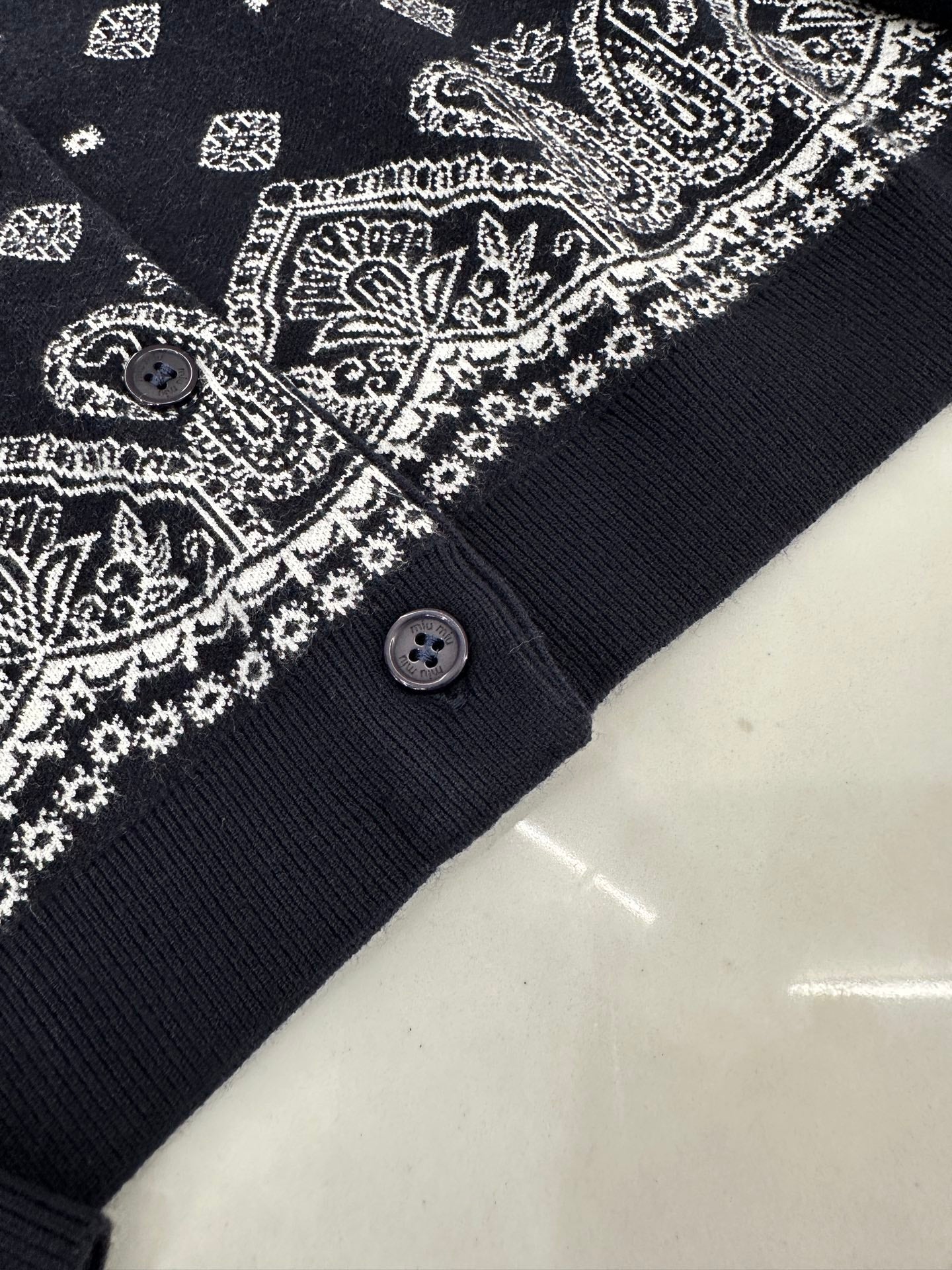 Mi*mi*♥2025 new product Knitted long-sleeved cardigan