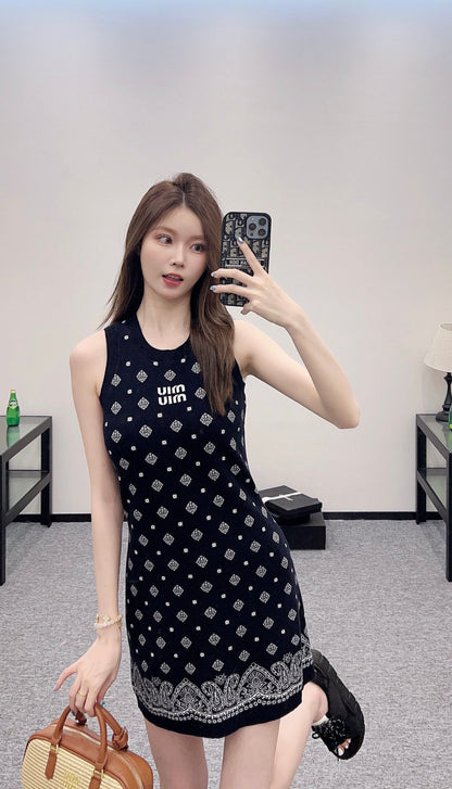 Mi*mi*♥2025 new product Knitted vest dress
