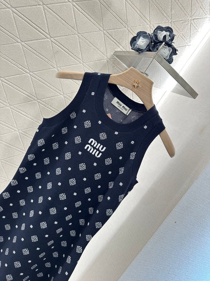 Mi*mi*♥2025 new product Knitted vest dress