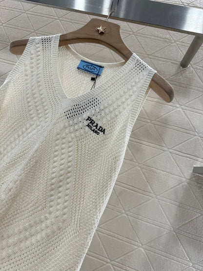 P*♥2025 new product Hollow knitted vest