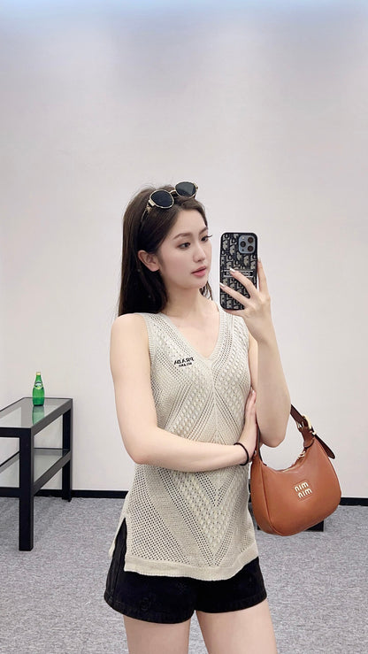 P*♥2025 new product Hollow knitted vest
