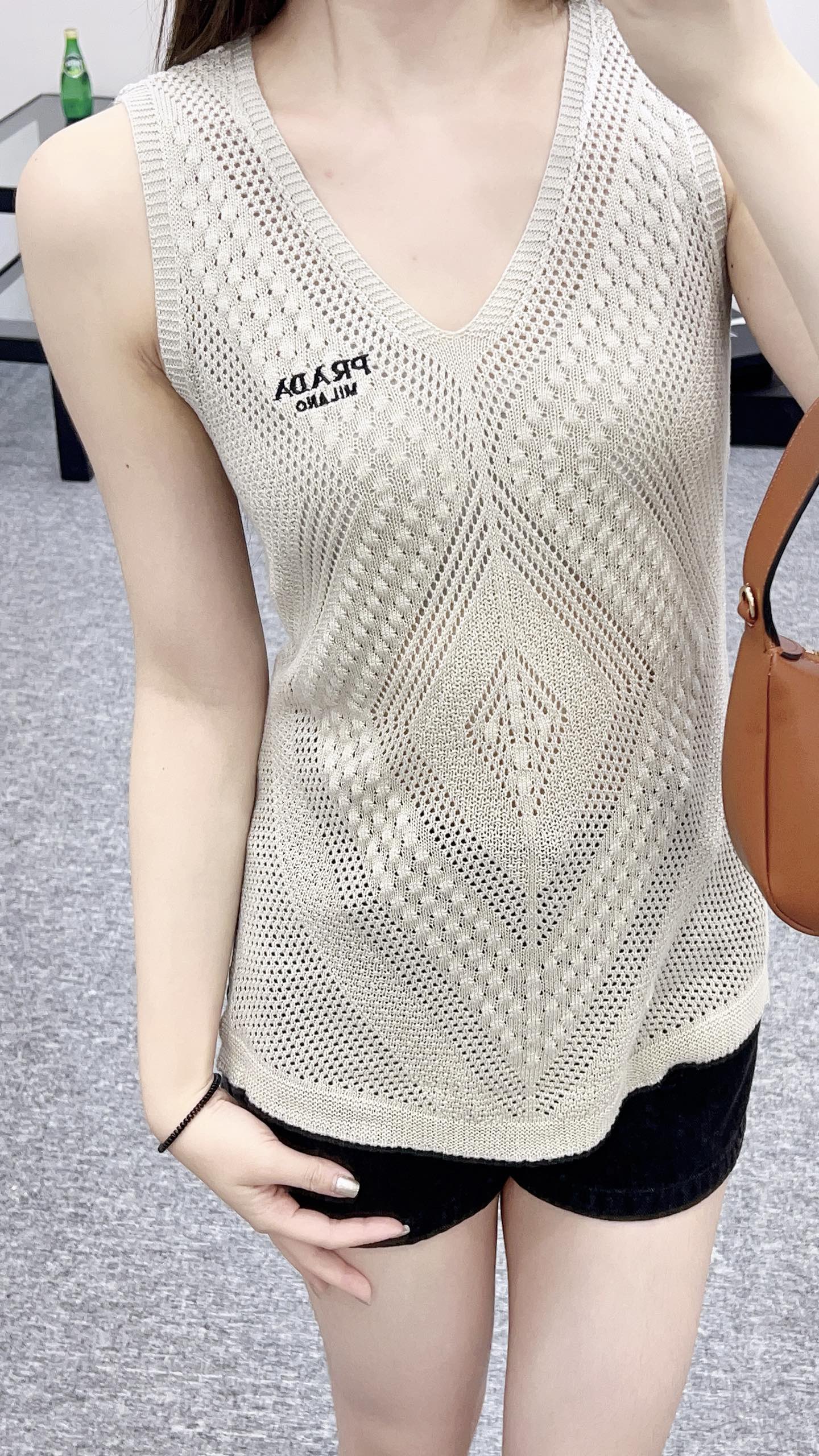 P*♥2025 new product Hollow knitted vest
