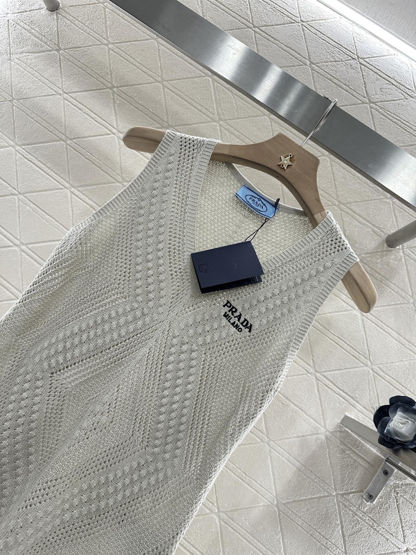 P*♥2025 new product Hollow knitted vest