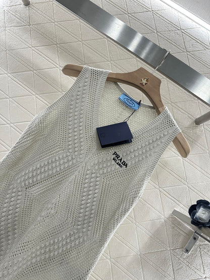 P*♥2025 new product Hollow knitted vest