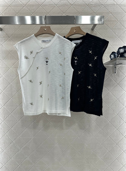 D*♥2025 new product Embroidered knitted vest