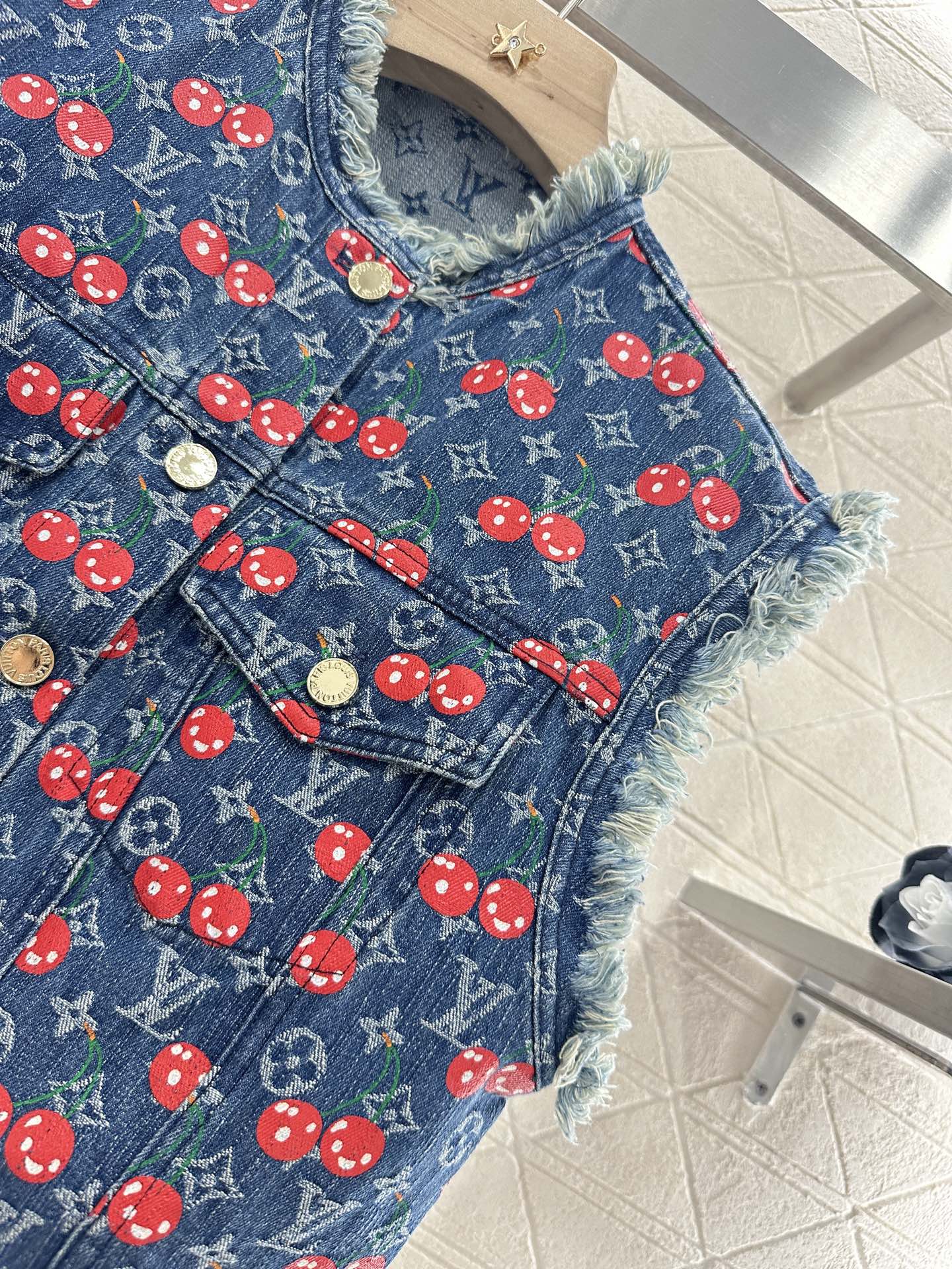 Louis *♥2025 new products Vest and skirt set