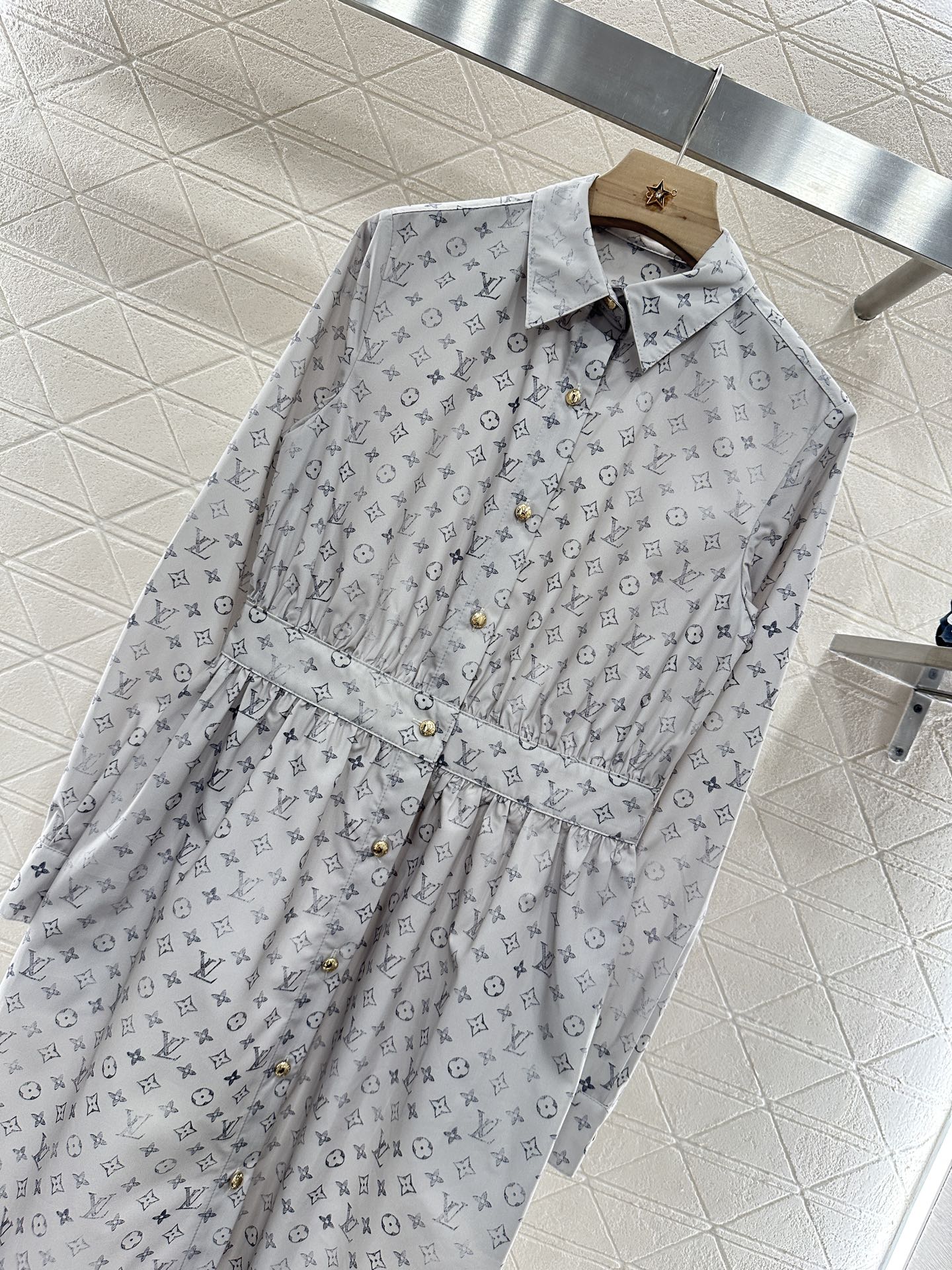 Louis *♥2025 new products Shirt dress