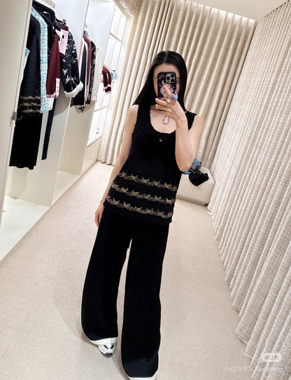C*♥2025 new product Embroidered knitted vest