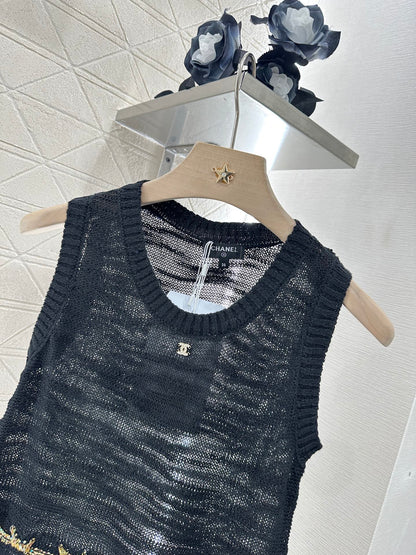 C*♥2025 new product Embroidered knitted vest