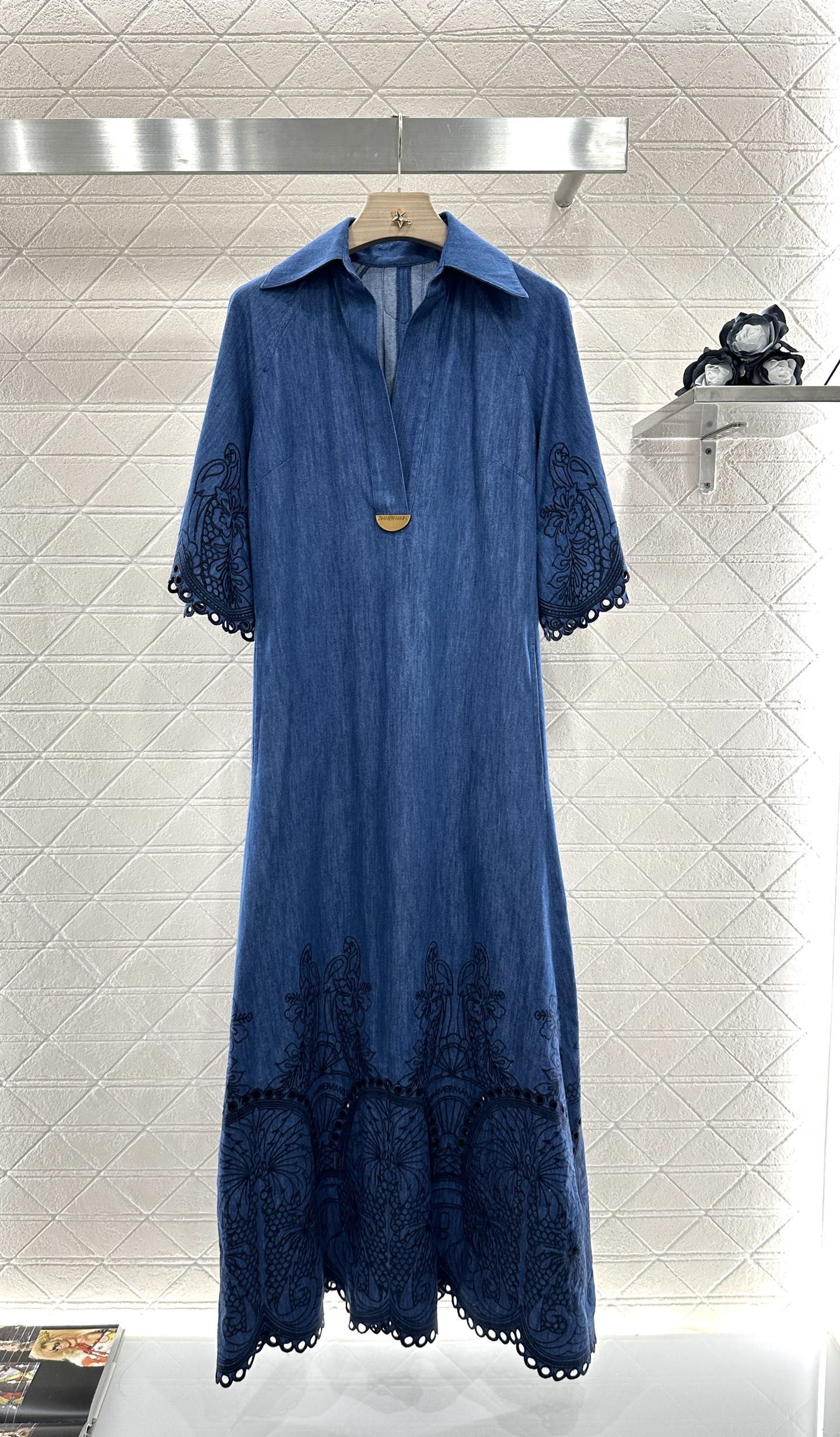 Z*♥New Arrival Embroidered Denim Dress