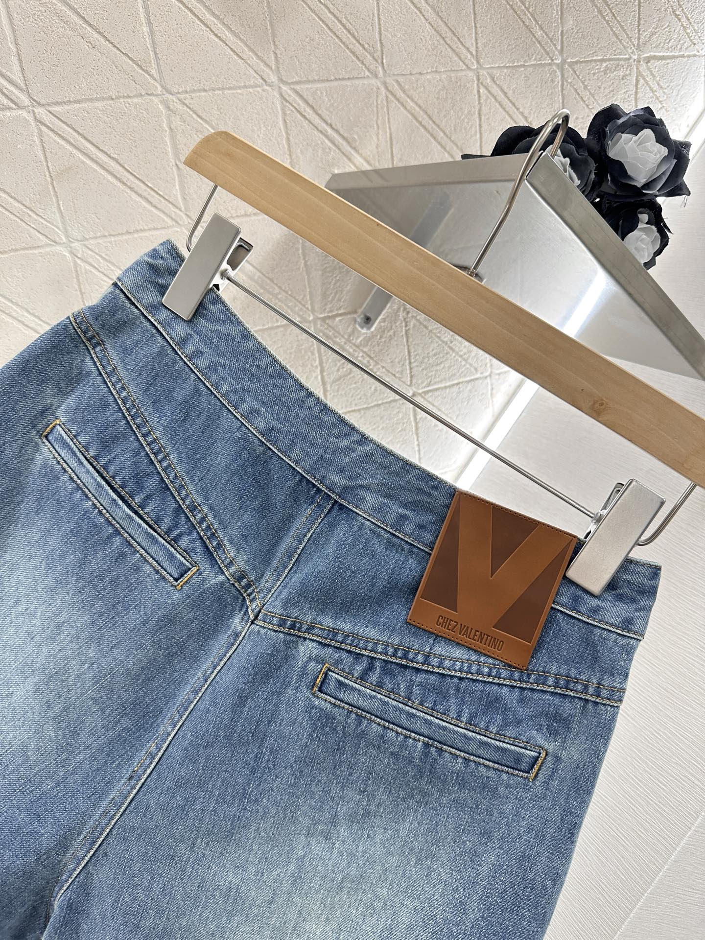 V*♥2025 new products Denim pocket shorts