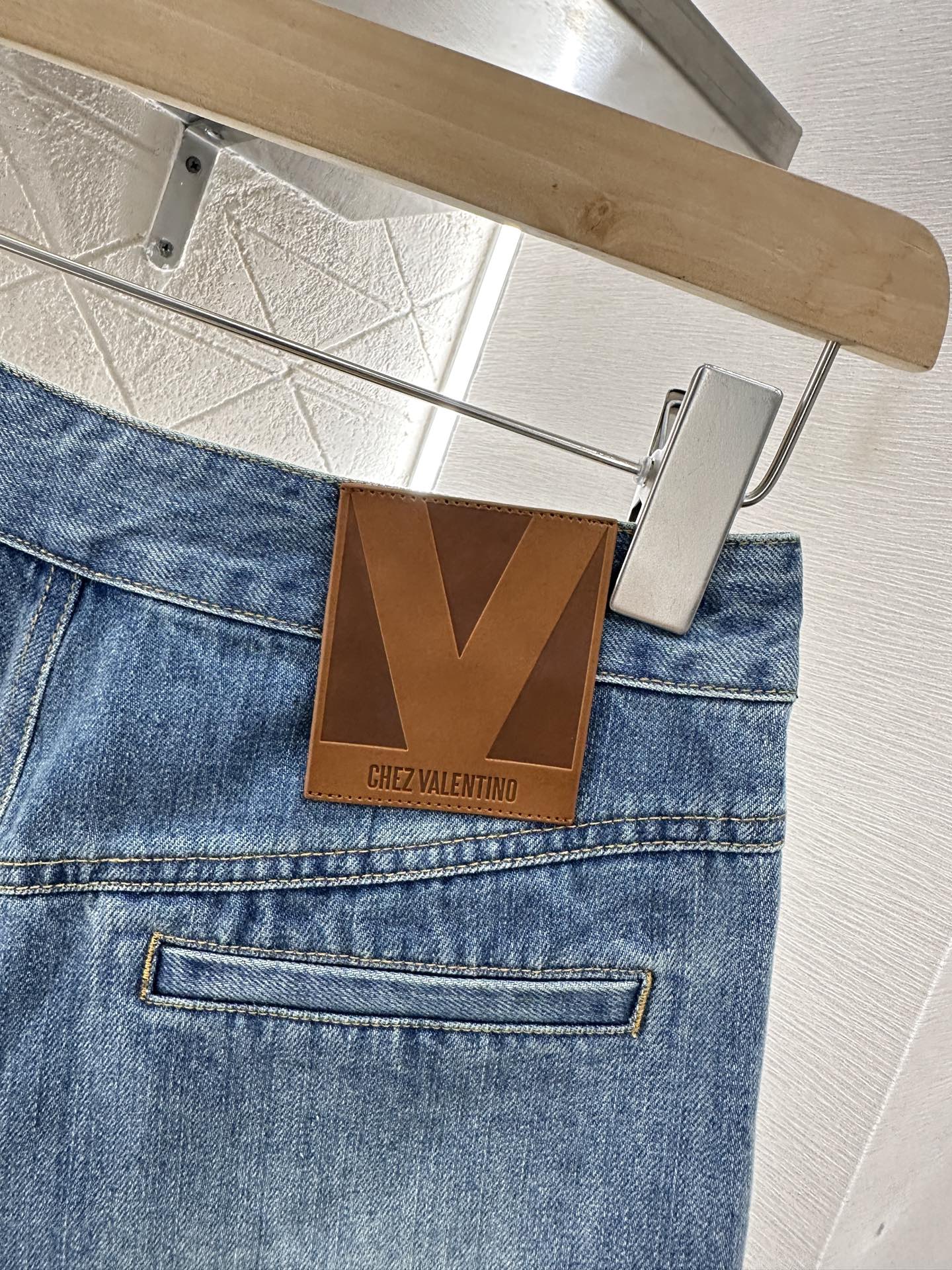 V*♥2025 new products Denim pocket shorts