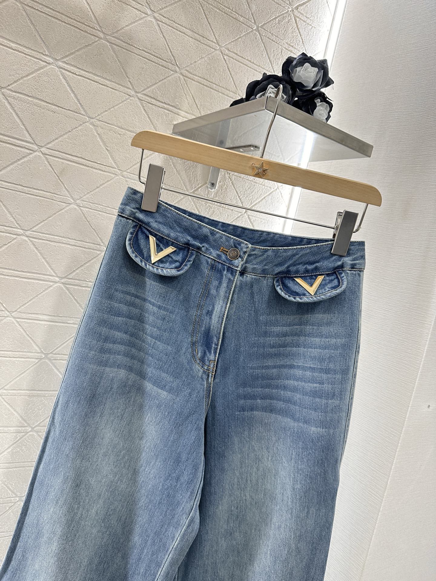 V*♥2025 new products Denim pocket trousers