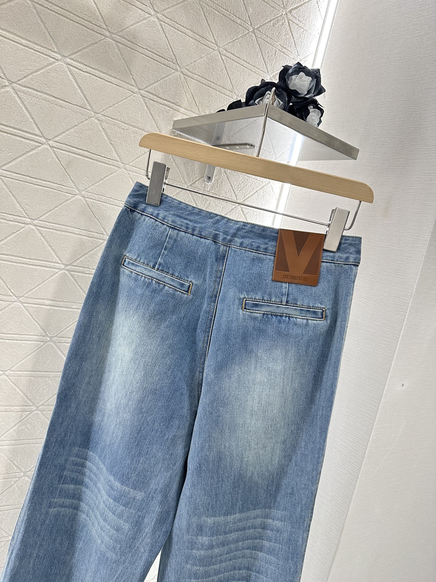 V*♥2025 new products Denim pocket trousers