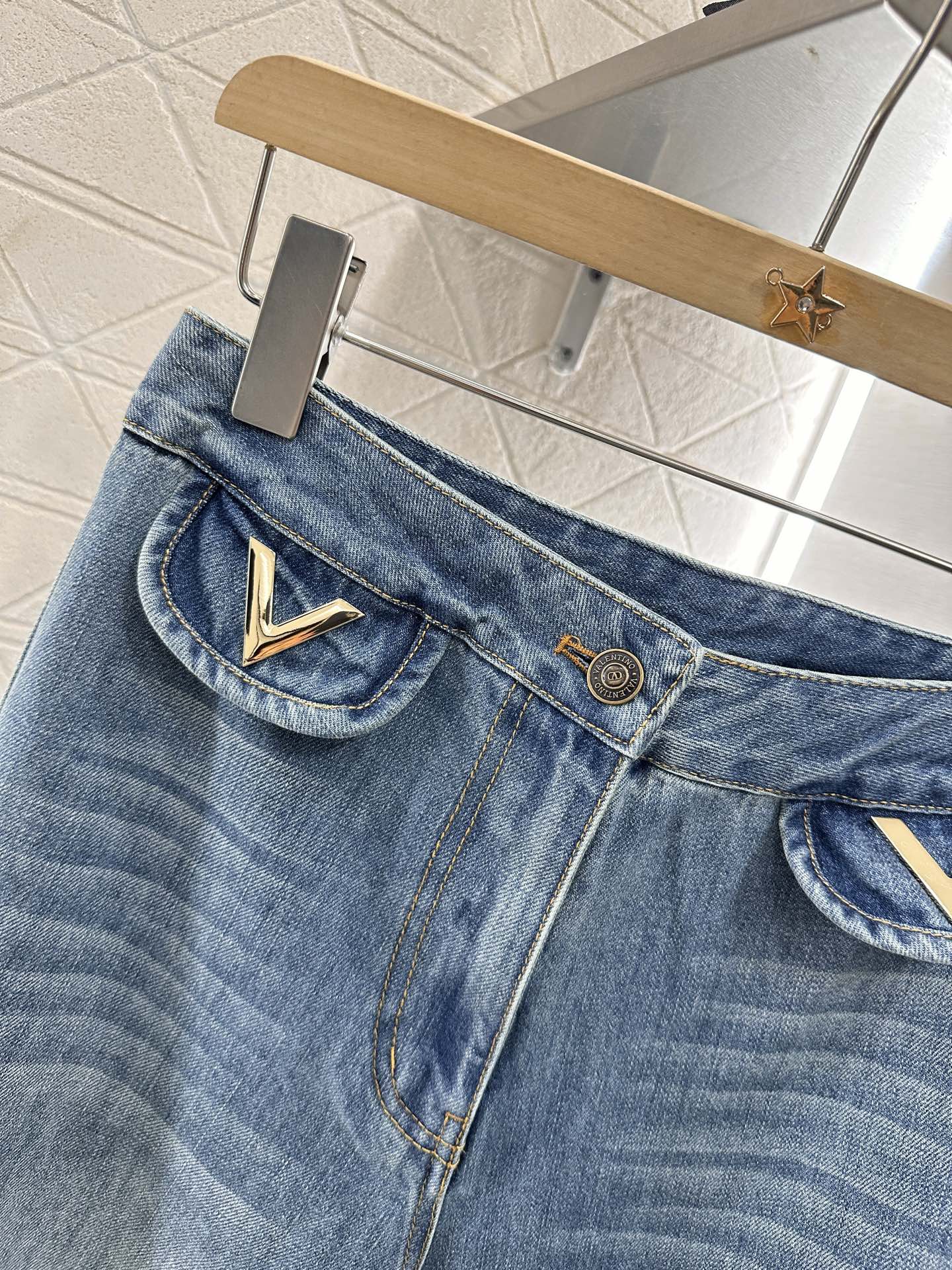 V*♥2025 new products Denim pocket trousers