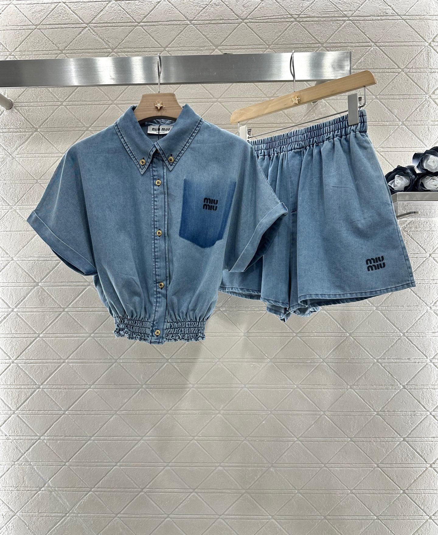 Mi*mi*♥2025 new products Shirt and shorts set