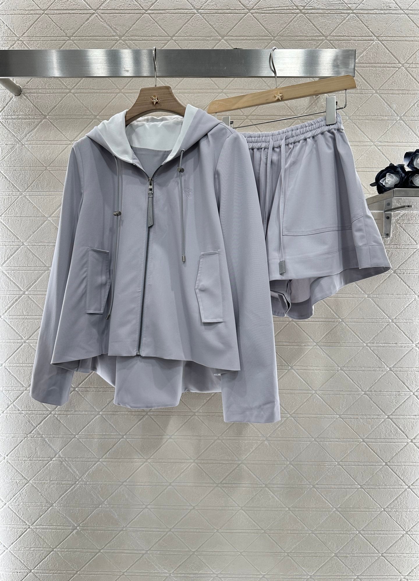 L*♥2025 new products Jacket and shorts set