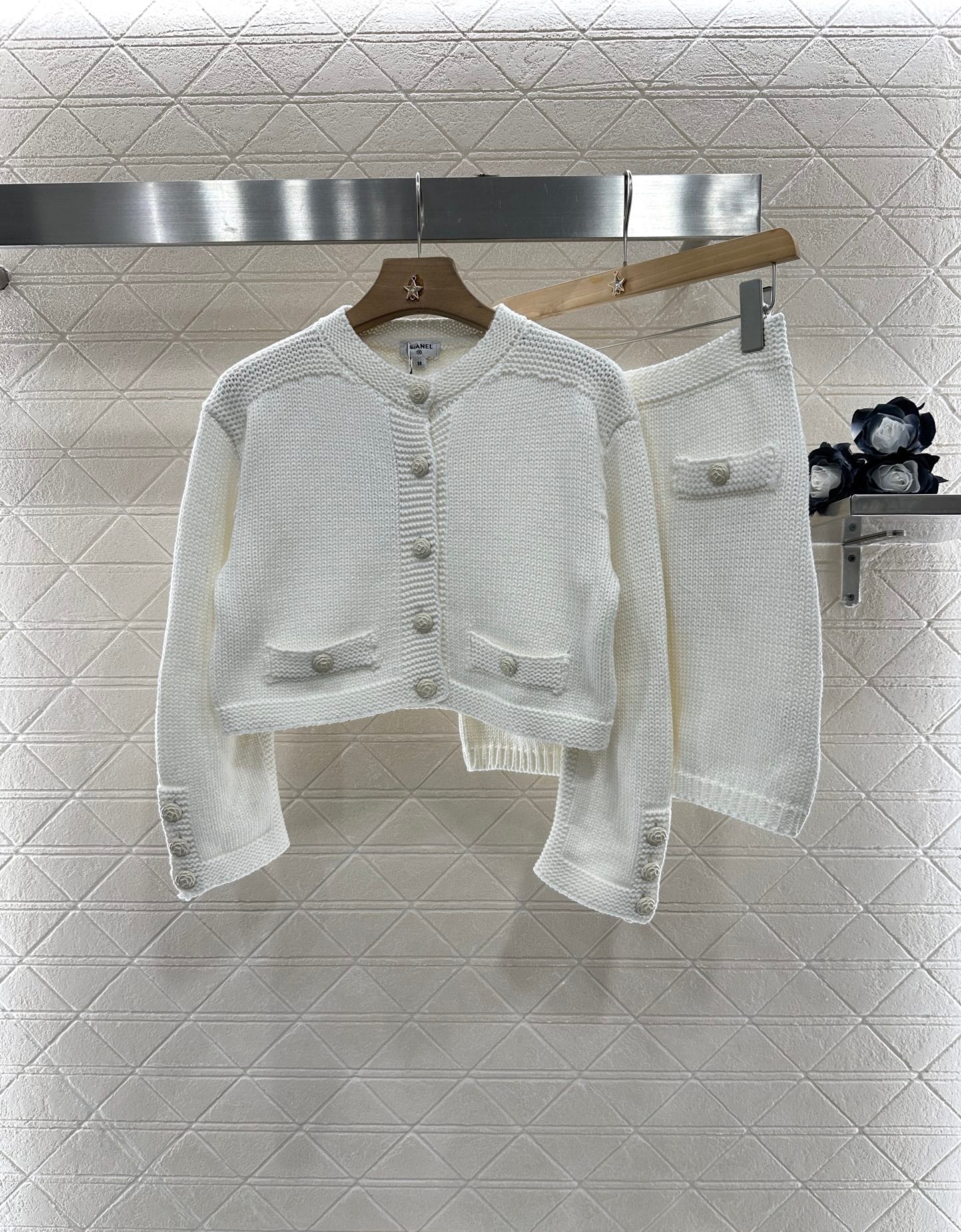 ♥C*♥2025 new products Cardigan and skirt set