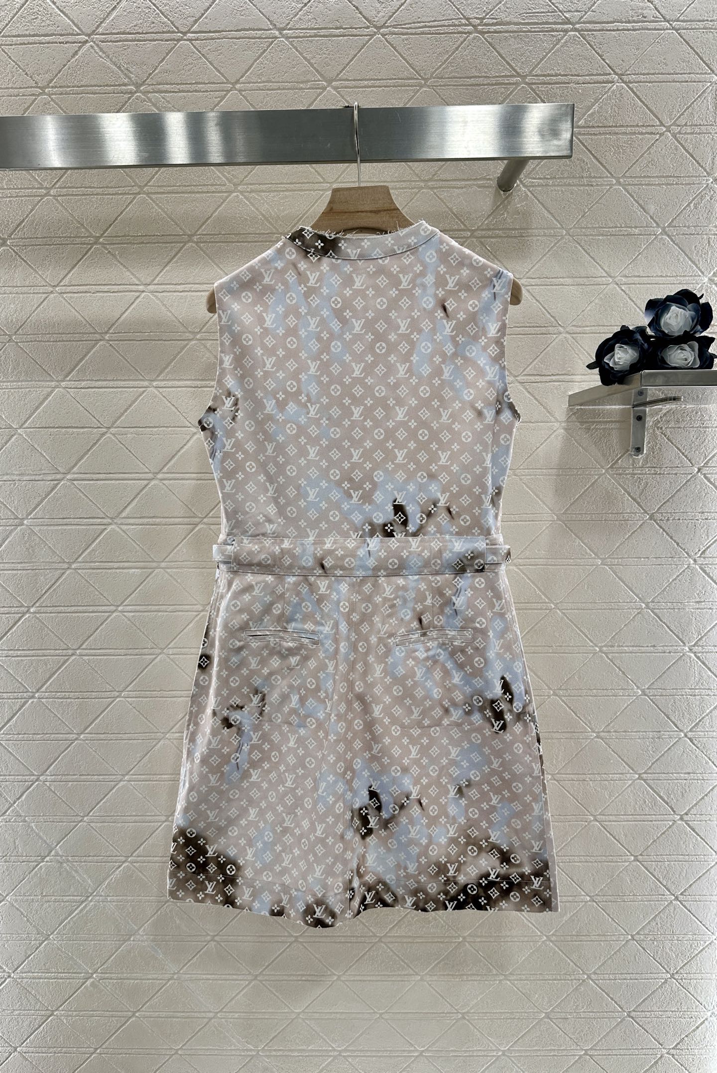 L*♥2025 new product Printed gradient vest dress