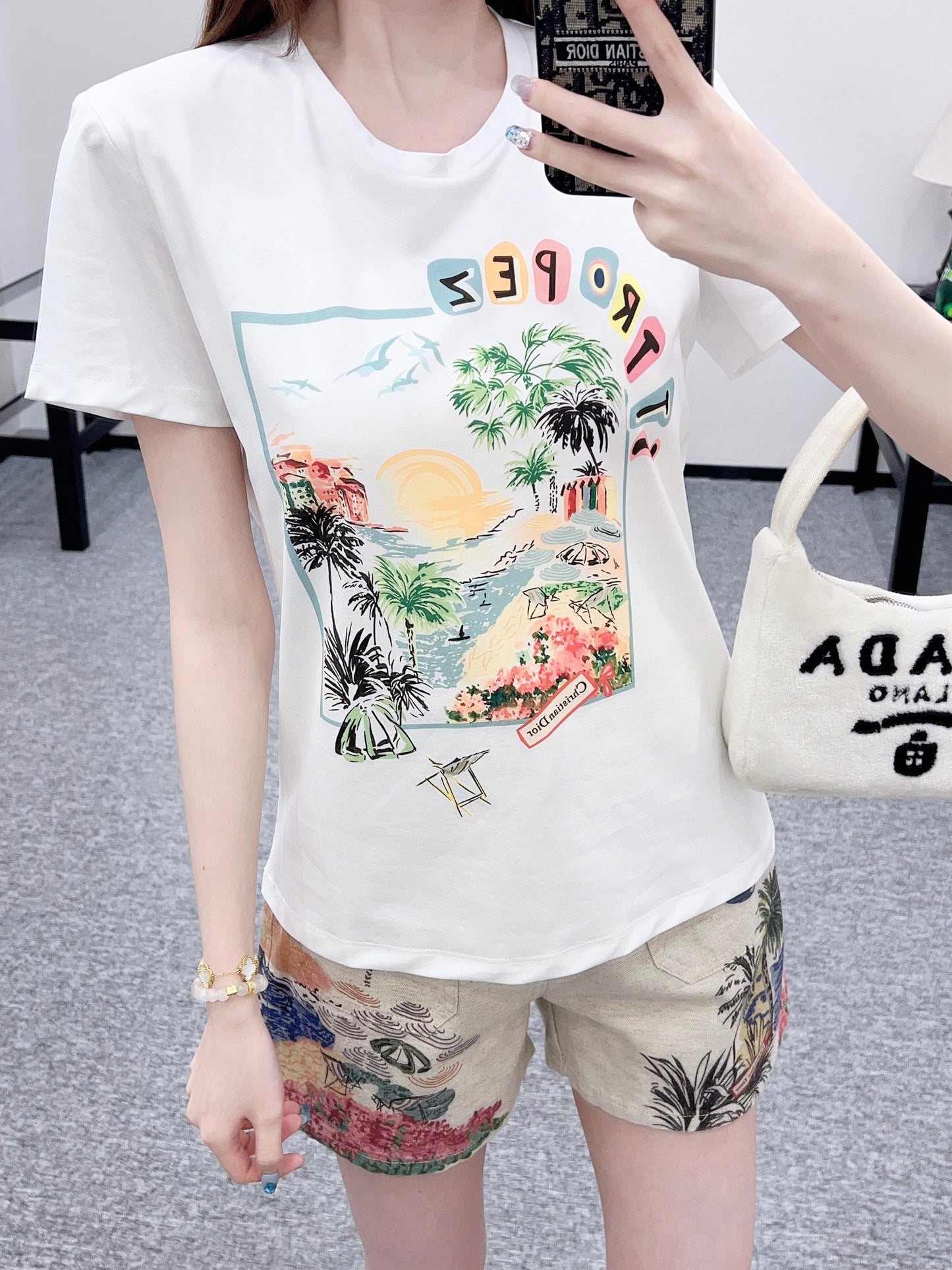 D*♥2025 new products Holiday prints𝑇𝑒𝑒