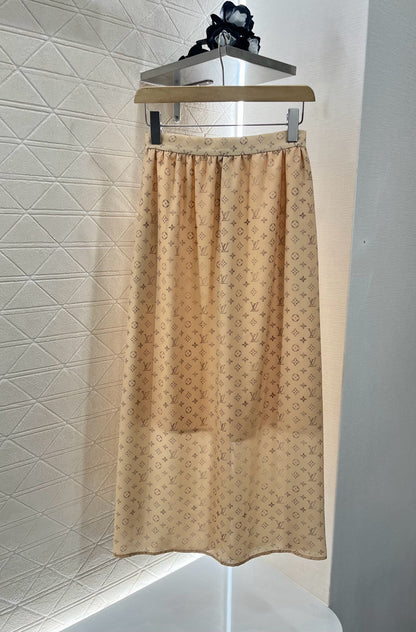 Louis*♥2025 new products Shirt and skirt suit