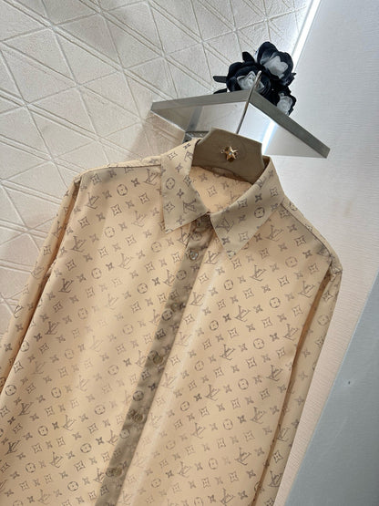 Louis*♥2025 new products Shirt and skirt suit