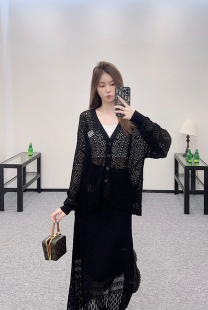 L*♥2025 new product Hollow cardigan and skirt set