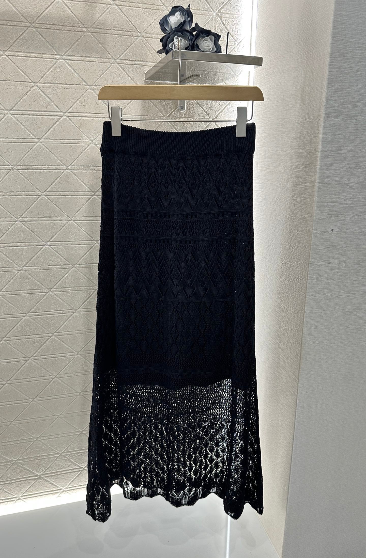 L*♥2025 new product Hollow cardigan and skirt set