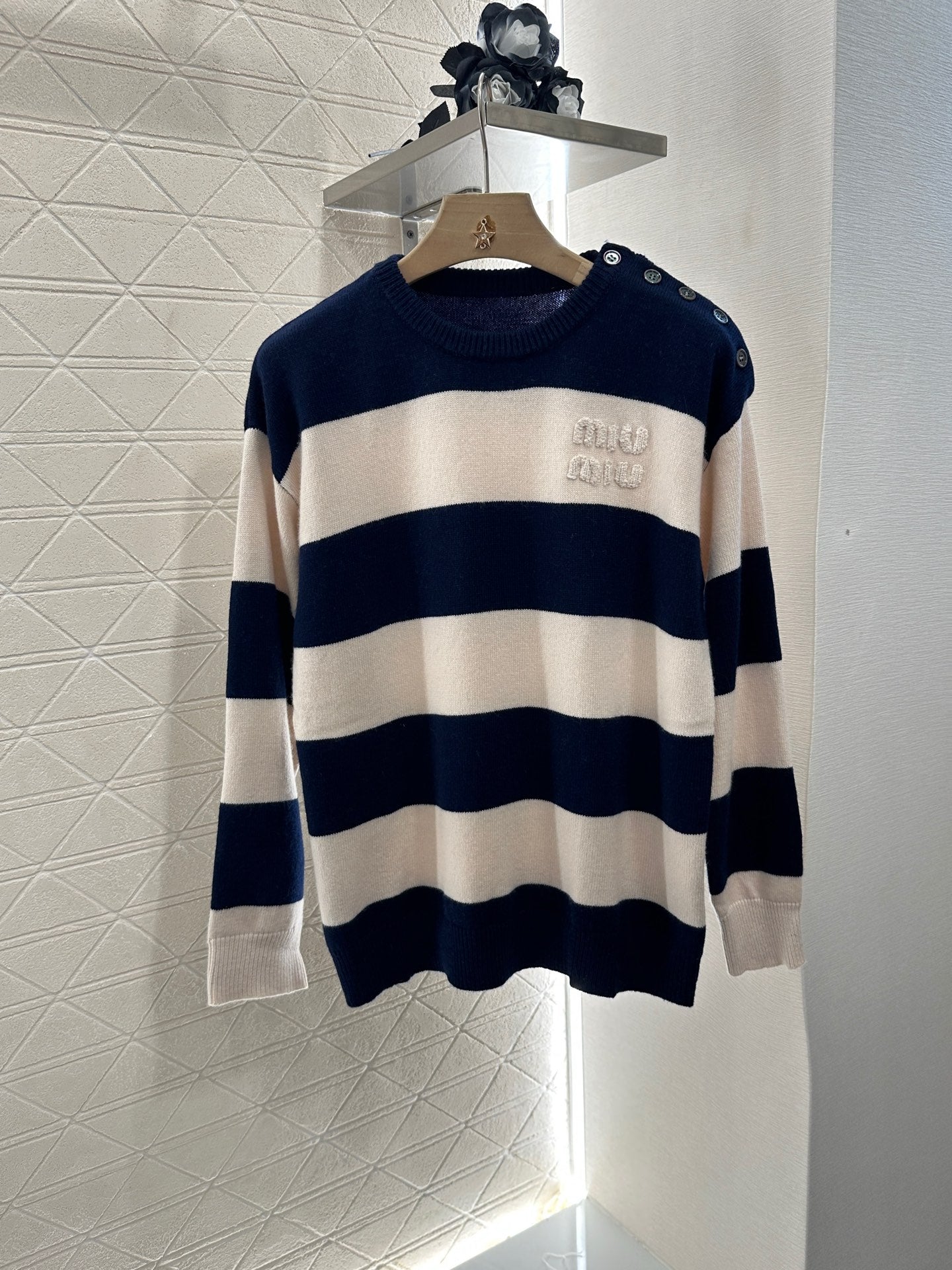 Mi*mi*♥ new product Striped crew neck sweater